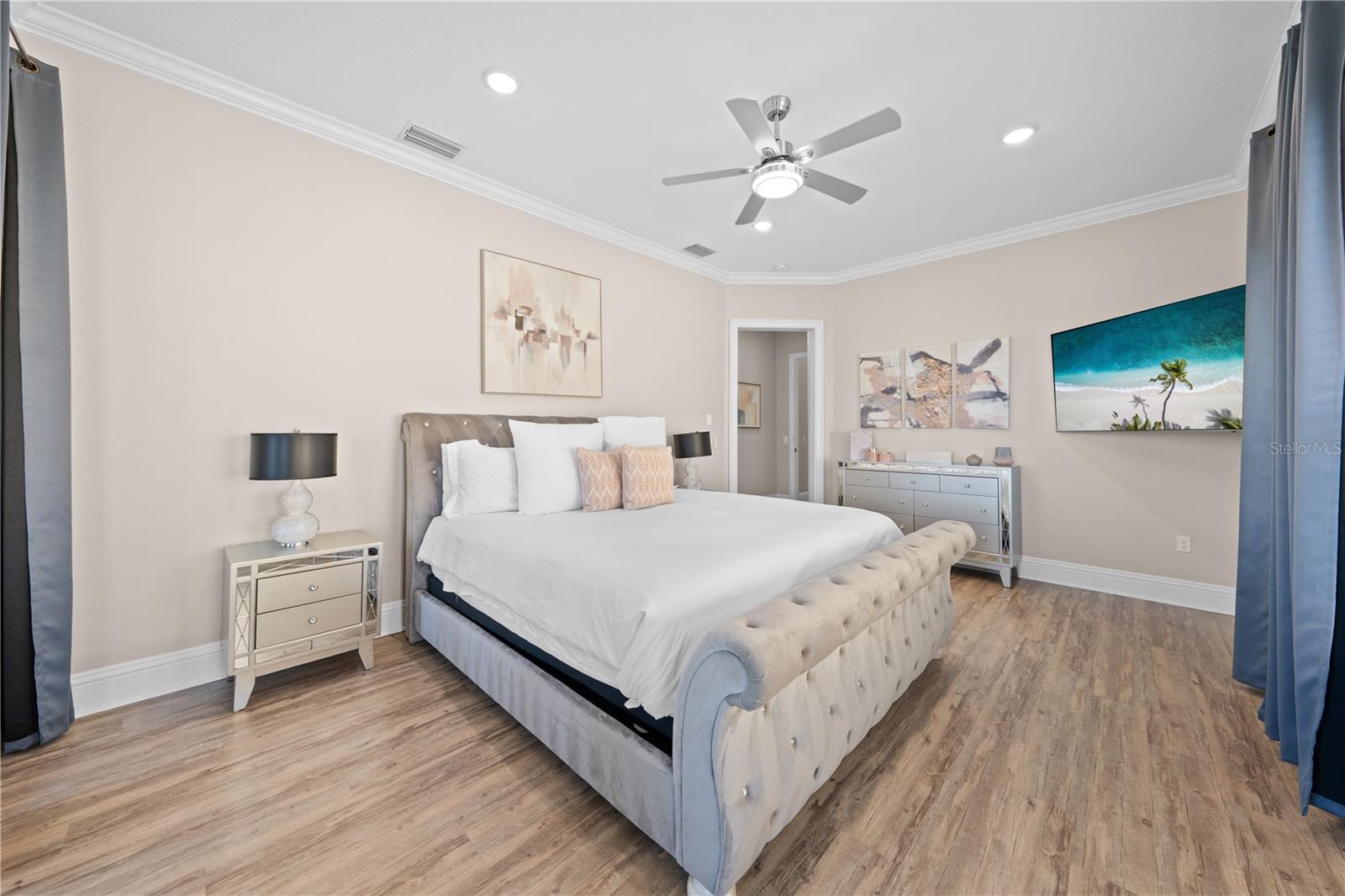 REUNION WEST VLGS NORTH - Residential