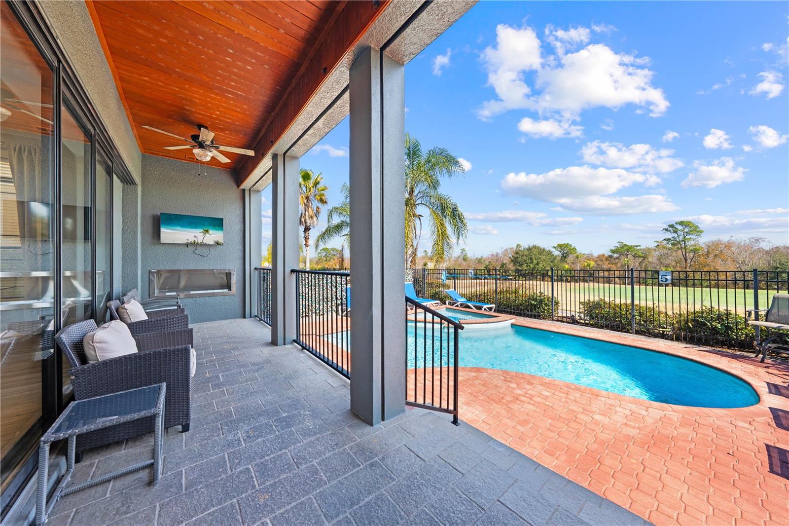 REUNION WEST VLGS NORTH - Residential