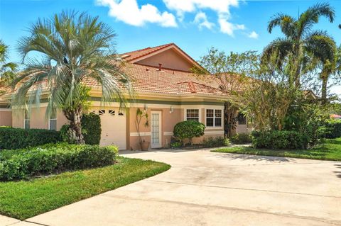 Photo of 4870 Watervista Drive, Orlando, FL 32821 (MLS # O6351089) Photo of 4870 Watervista Drive, Orlando, FL 32821 (MLS # O6351089)