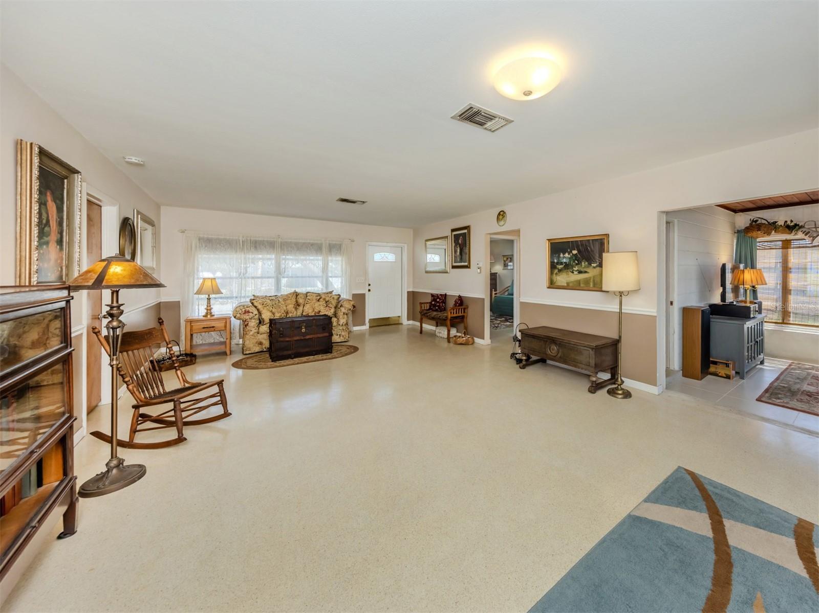 444 DRIFTWOOD ROAD