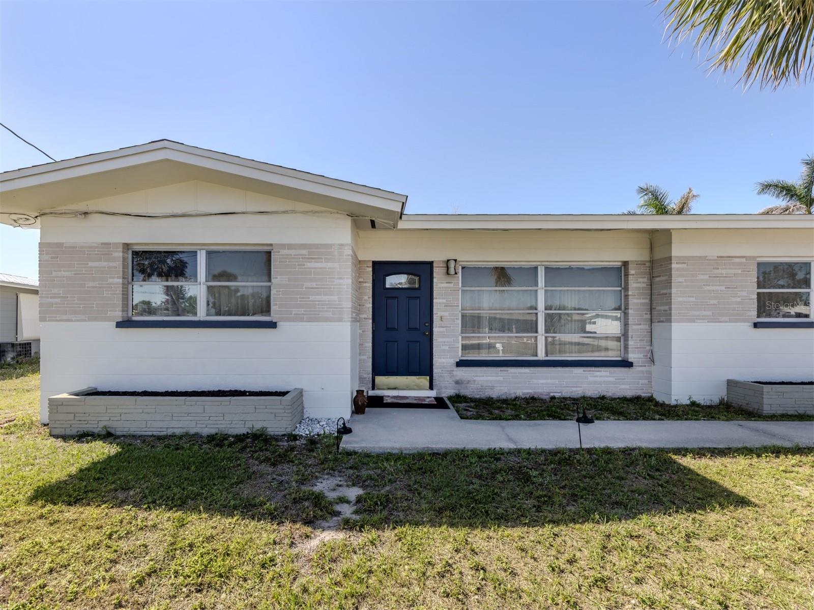 444 DRIFTWOOD ROAD