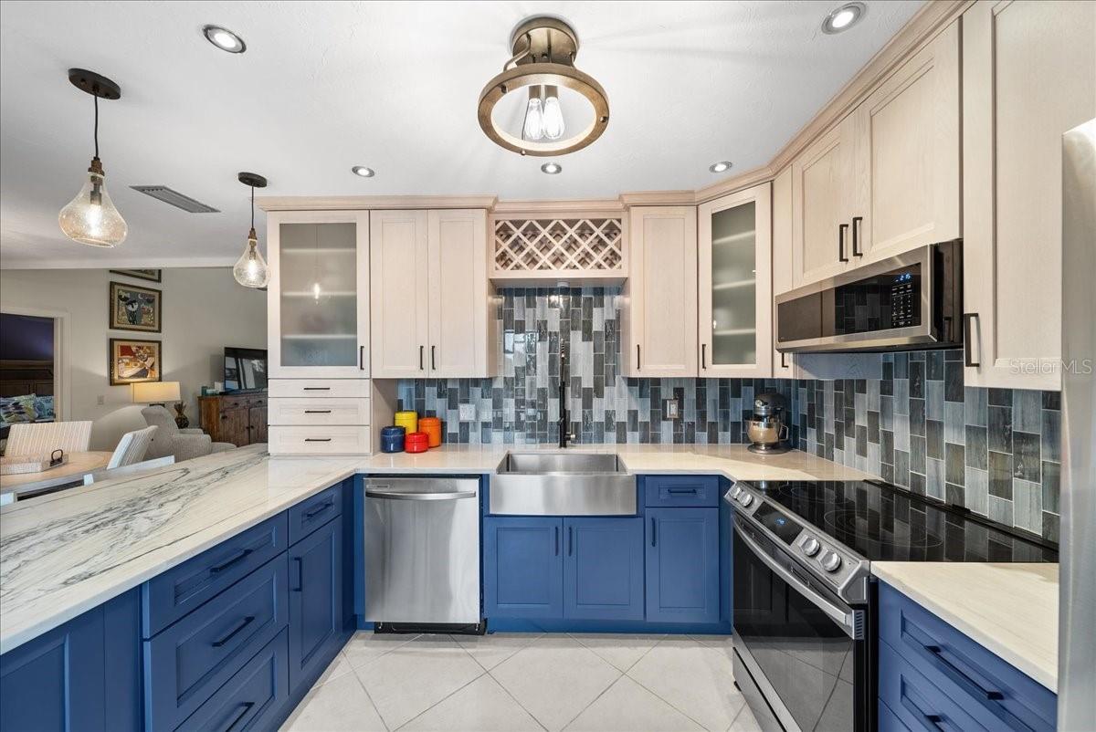 BIRD BAY II - Residential