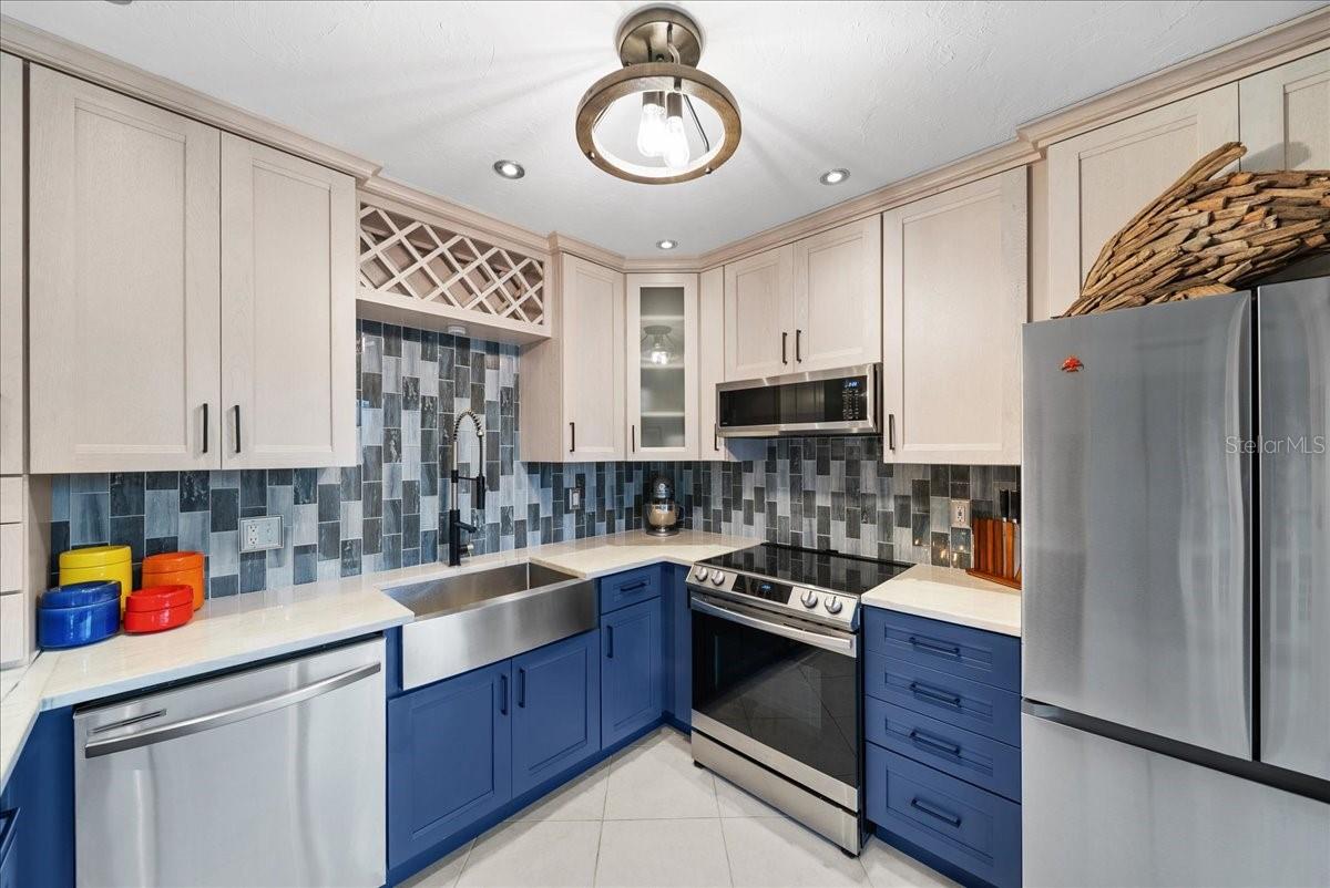 BIRD BAY II - Residential