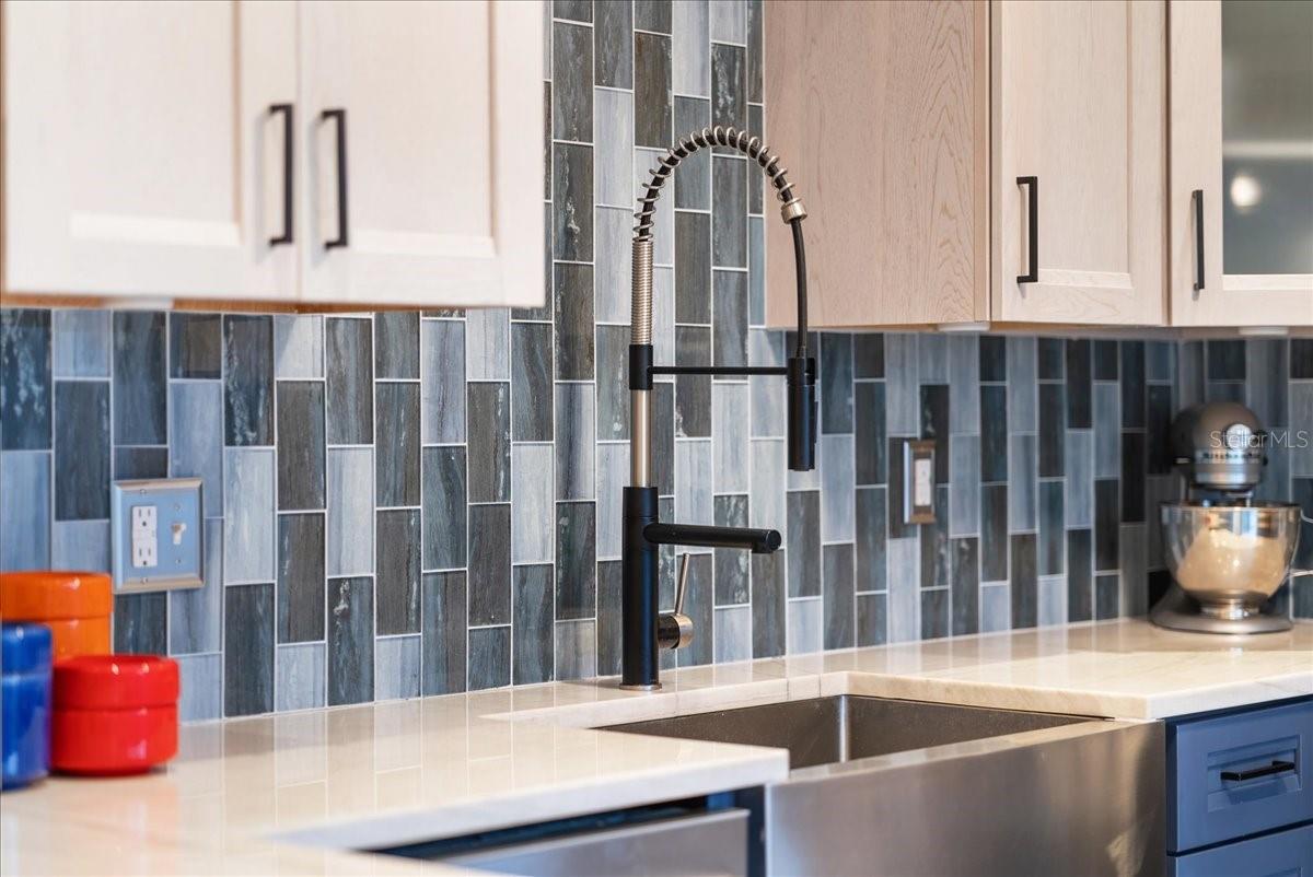 BIRD BAY II - Residential