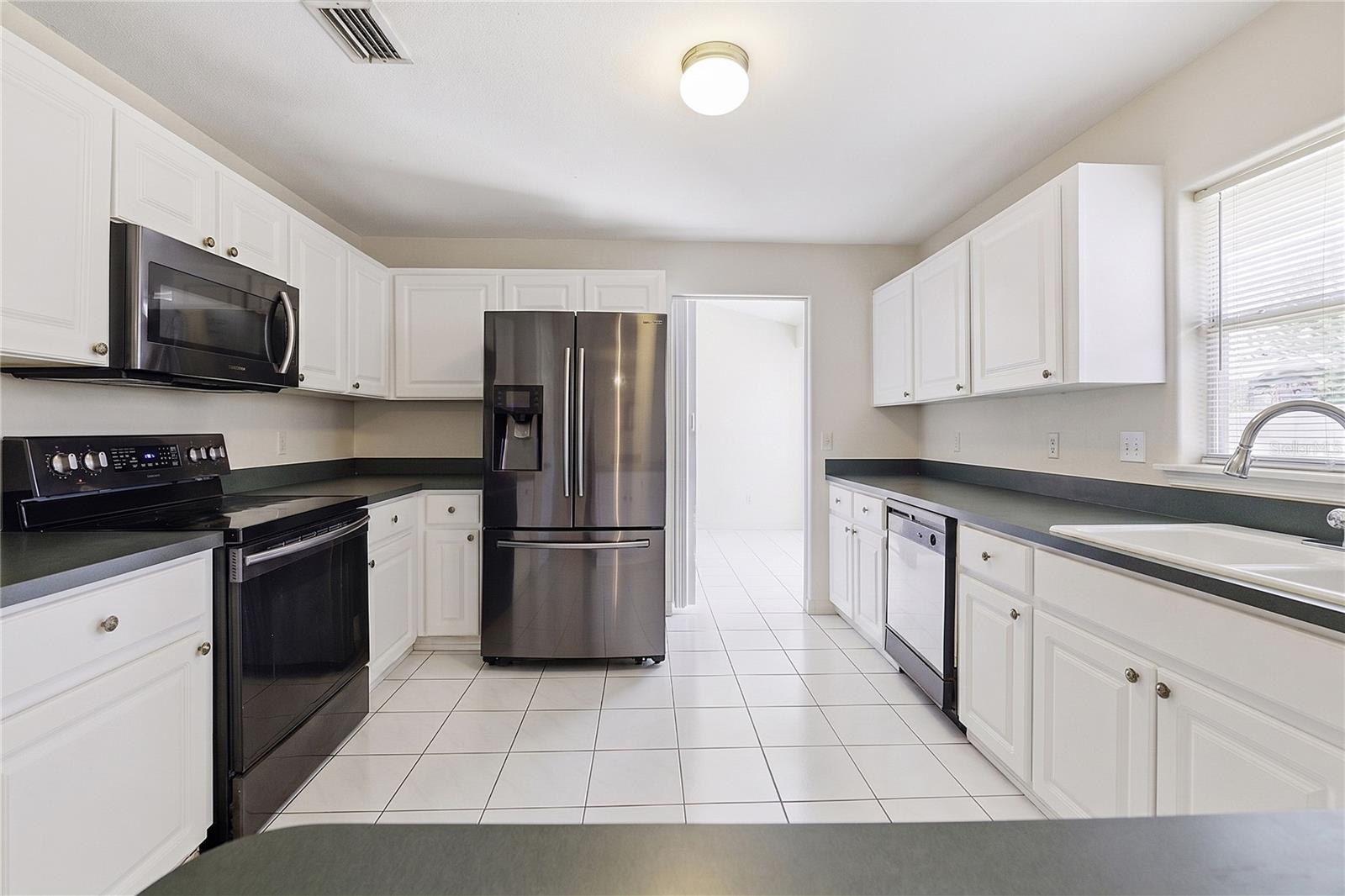 PLEASANT HILL LAKES - Residential