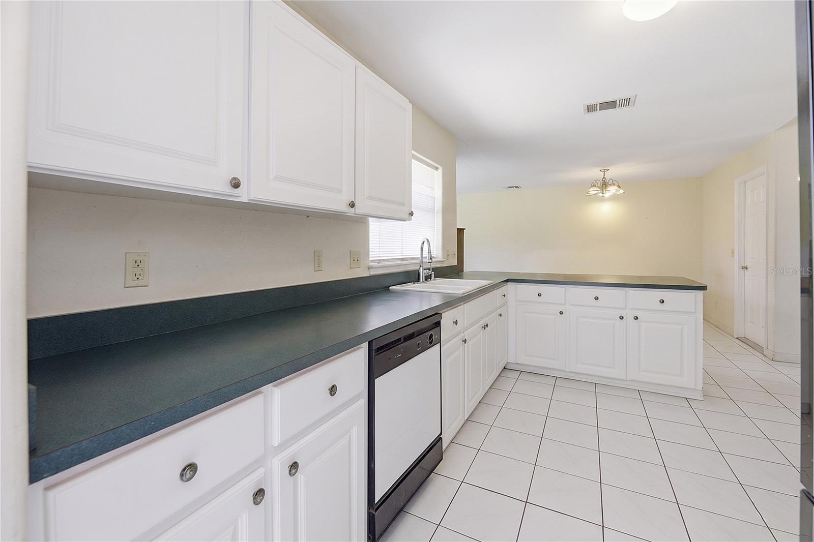 PLEASANT HILL LAKES - Residential