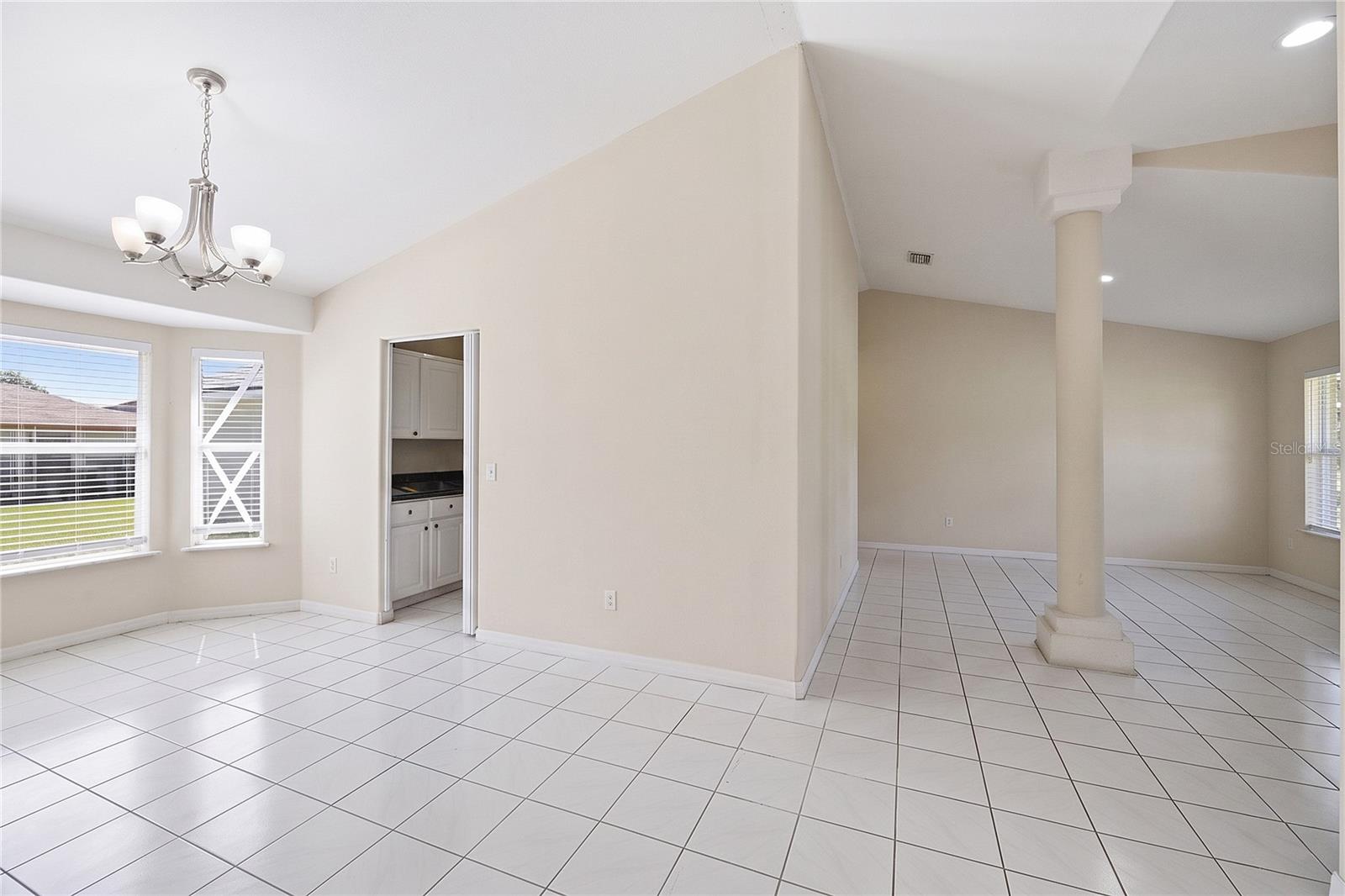 PLEASANT HILL LAKES - Residential