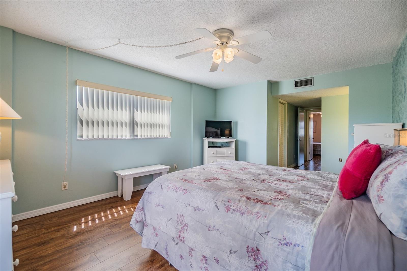 COVE CAY VILLAGE IV - Residential