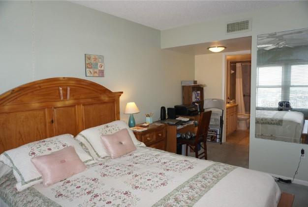 BAYWAY ISLES POINT BRITTANY SIX - Residential