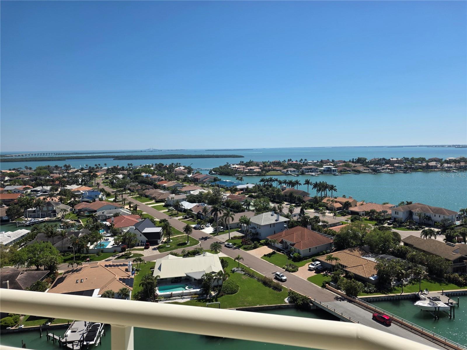 BAYWAY ISLES POINT BRITTANY SIX - Residential