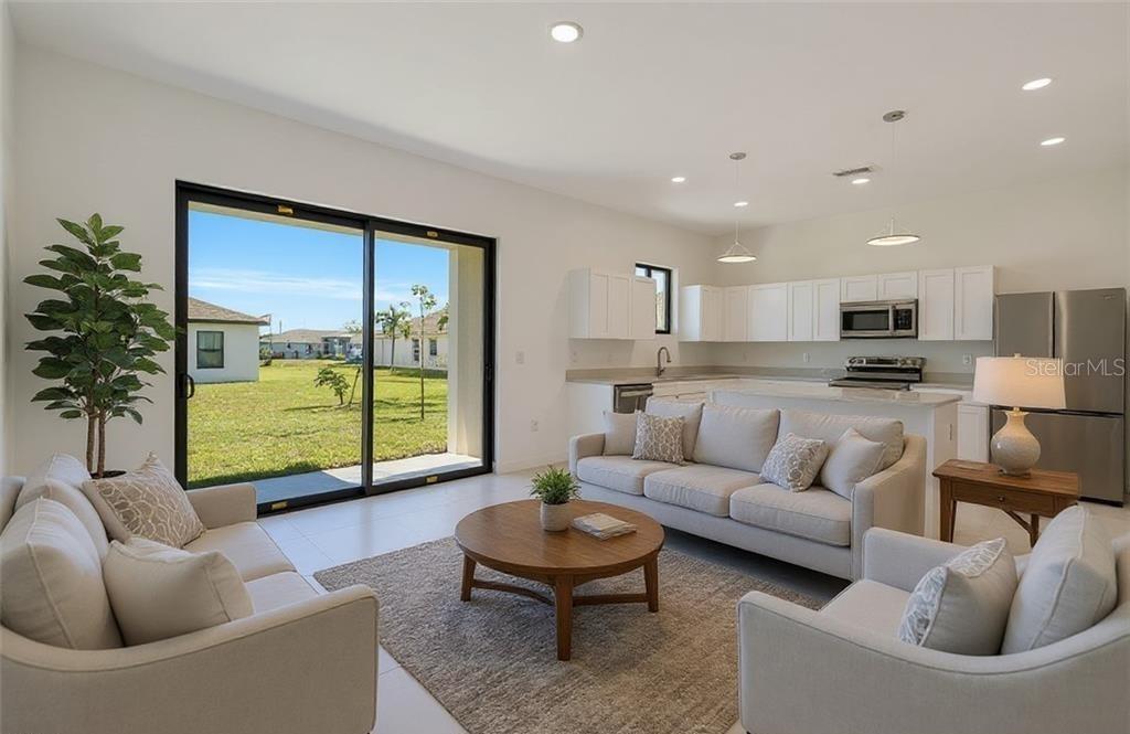 CAPE CORAL - Residential