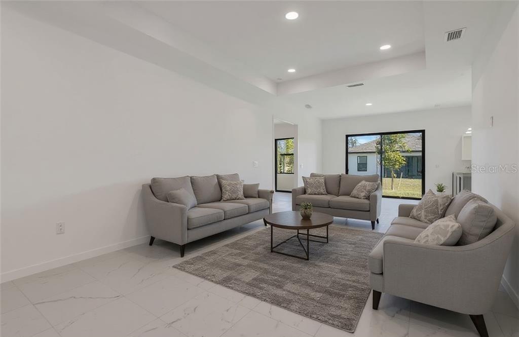 CAPE CORAL - Residential