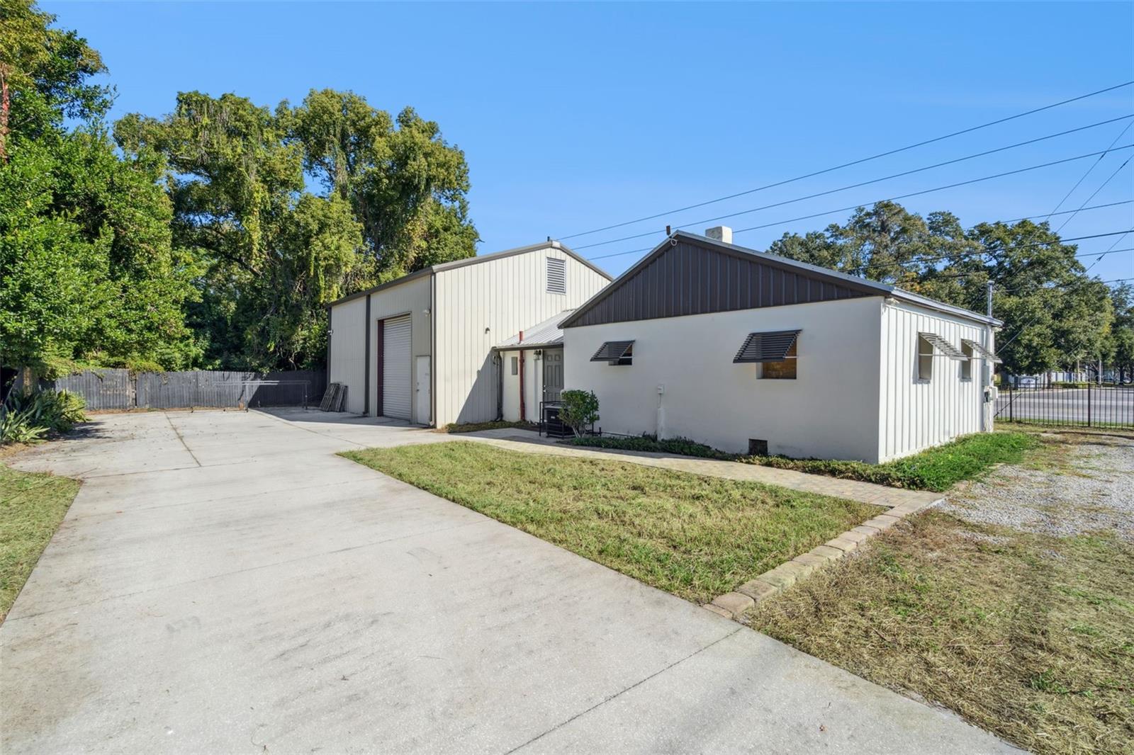 BROWNIE VILLA - Commercial Sale