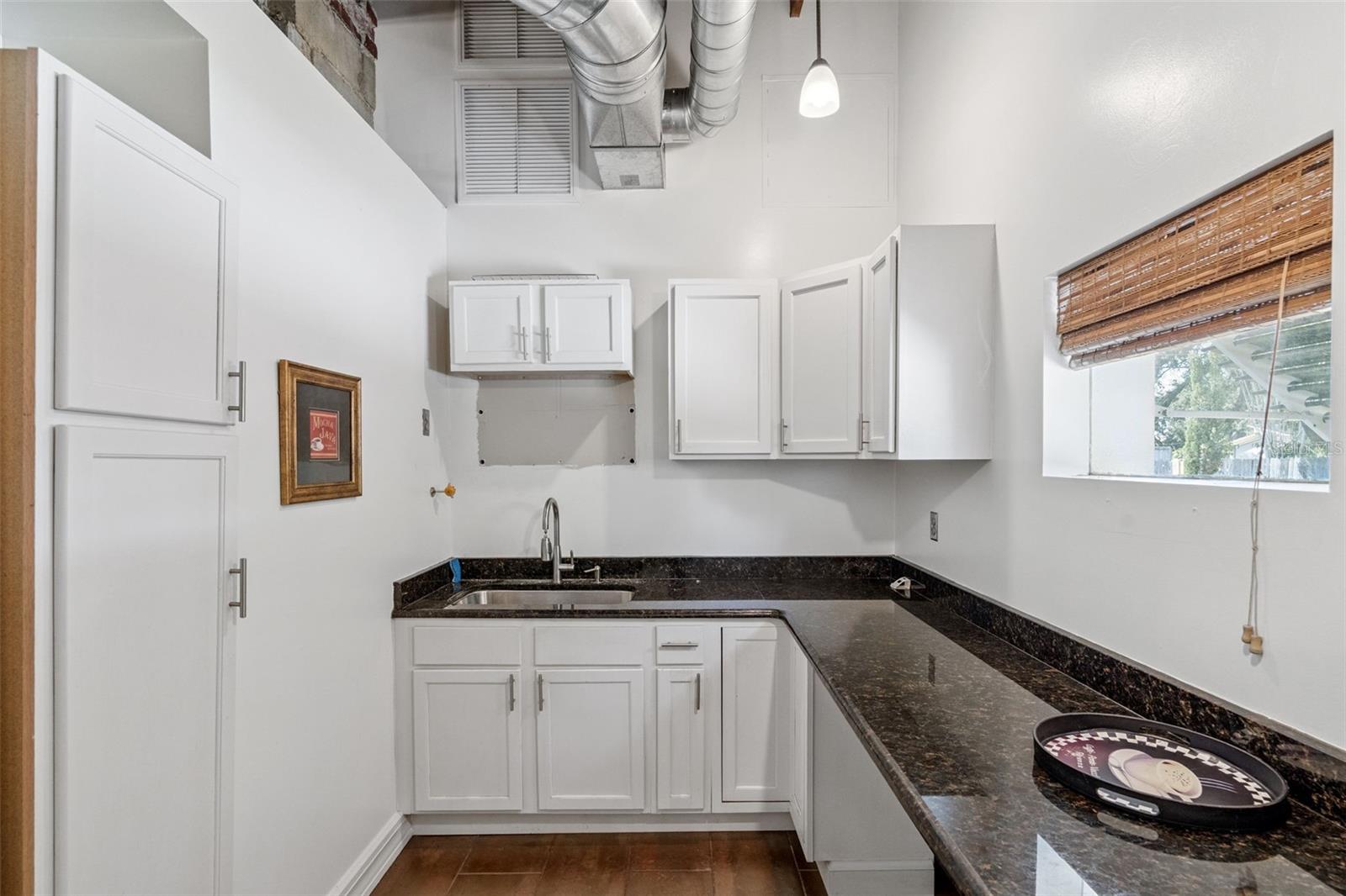 BROWNIE VILLA - Commercial Sale