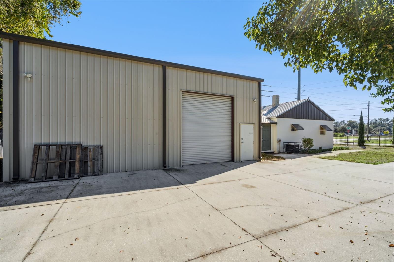 BROWNIE VILLA - Commercial Sale