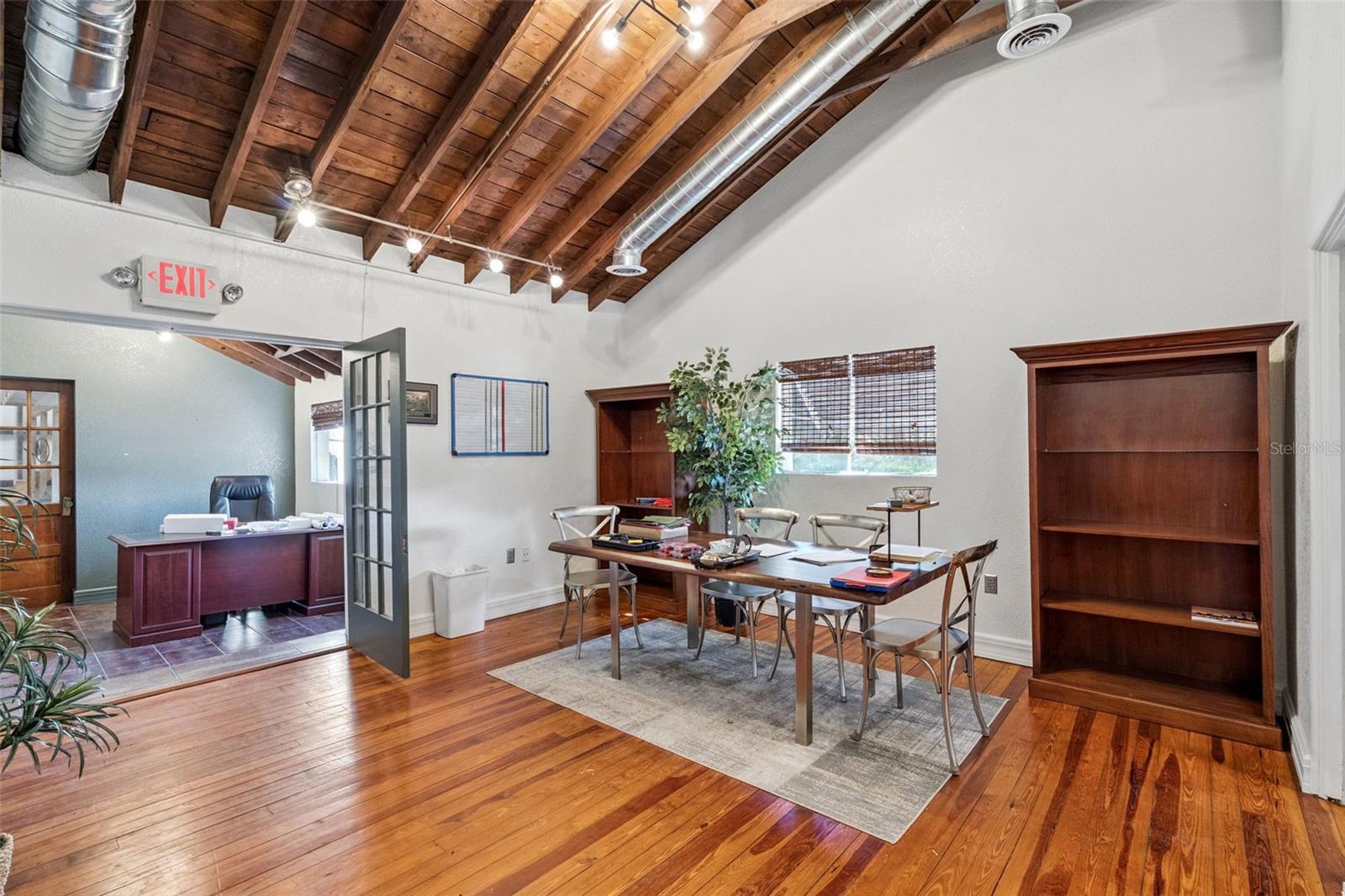 BROWNIE VILLA - Commercial Sale