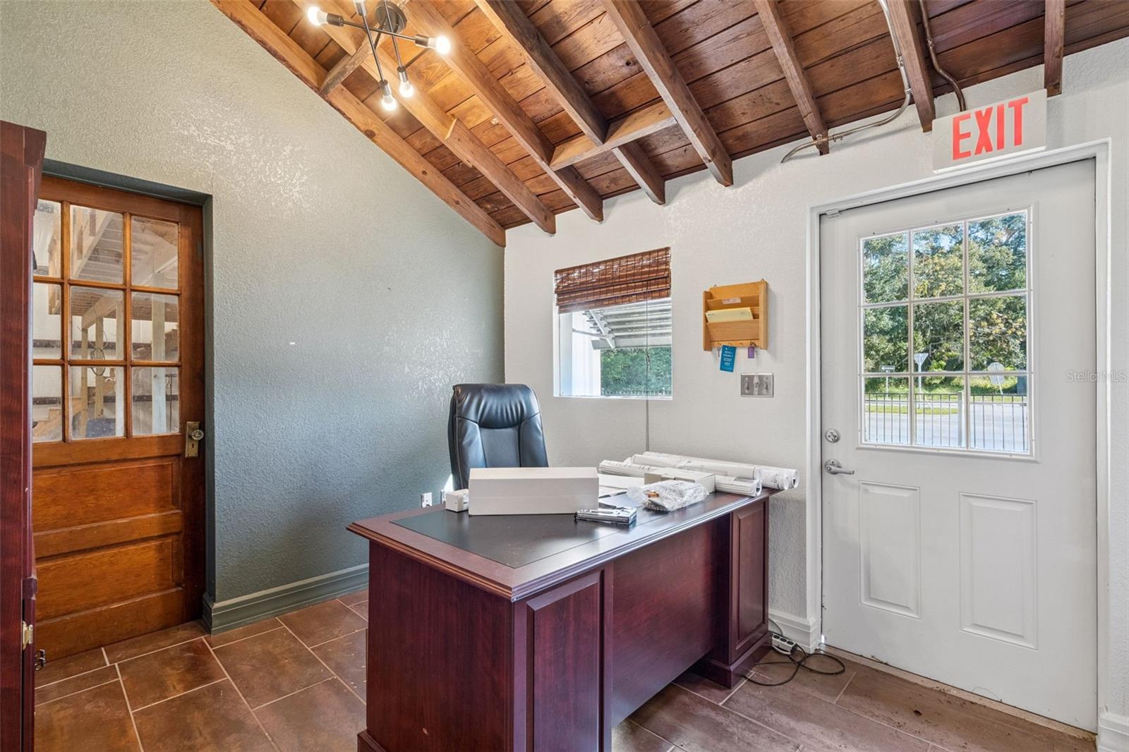 BROWNIE VILLA - Commercial Sale