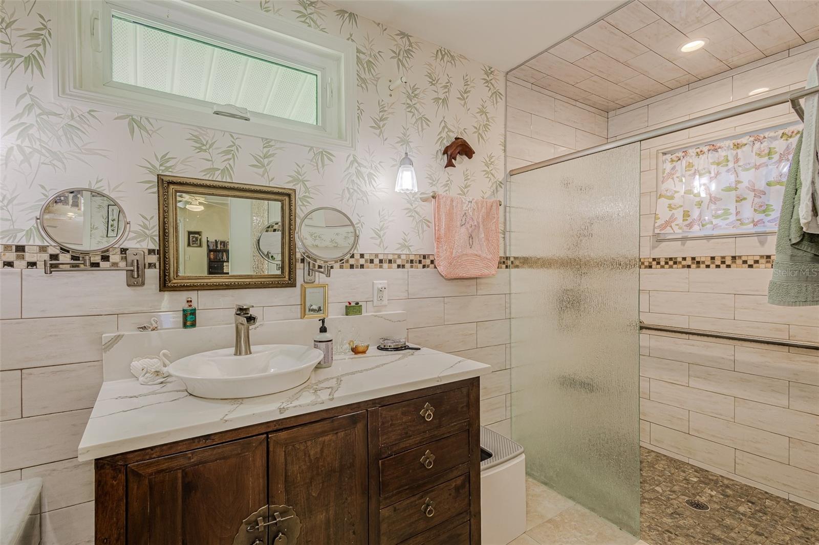 ENGLELAKE SUB - Residential