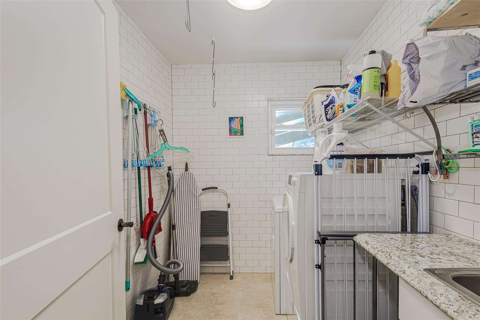 ENGLELAKE SUB - Residential