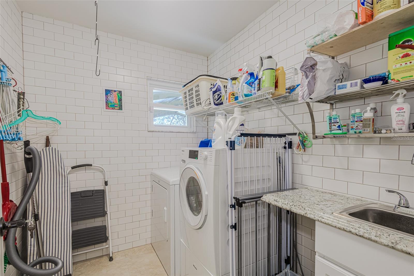 ENGLELAKE SUB - Residential