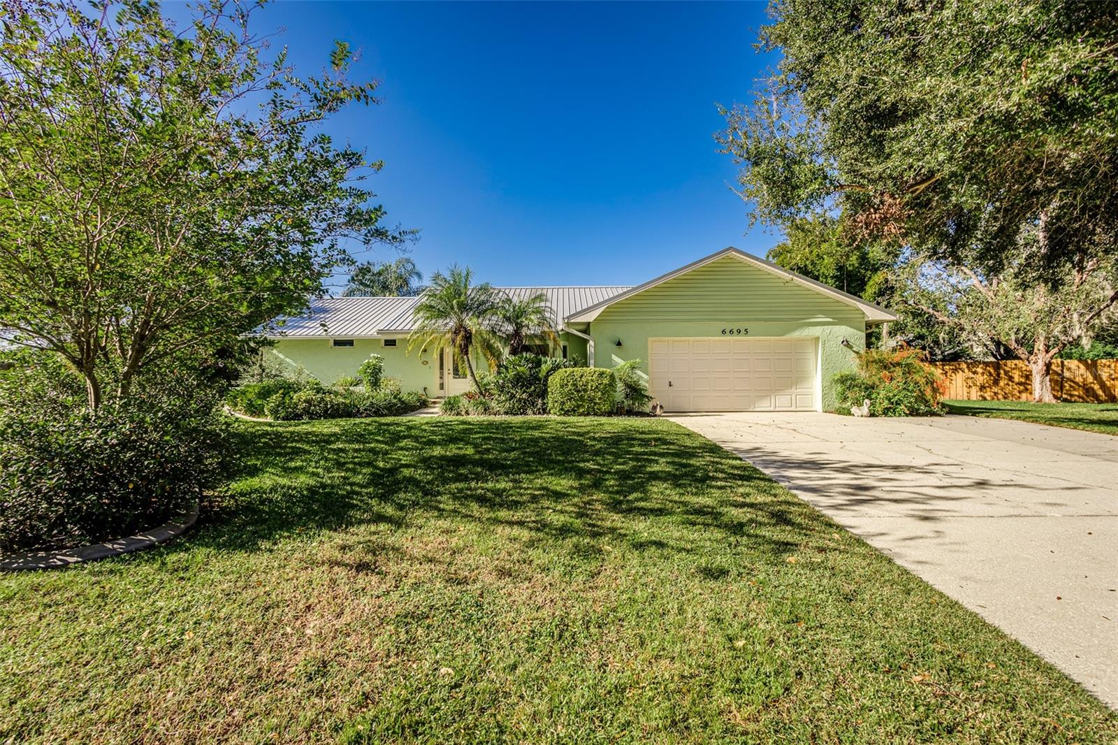 ENGLELAKE SUB - Residential