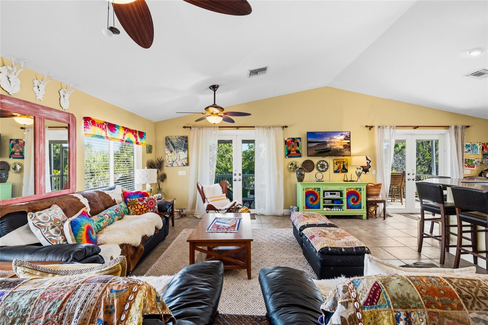 FT W OF NE COR - Residential