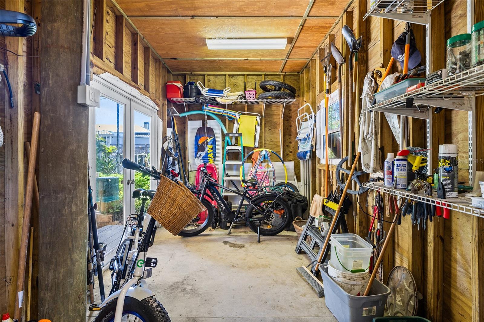 FT W OF NE COR - Residential