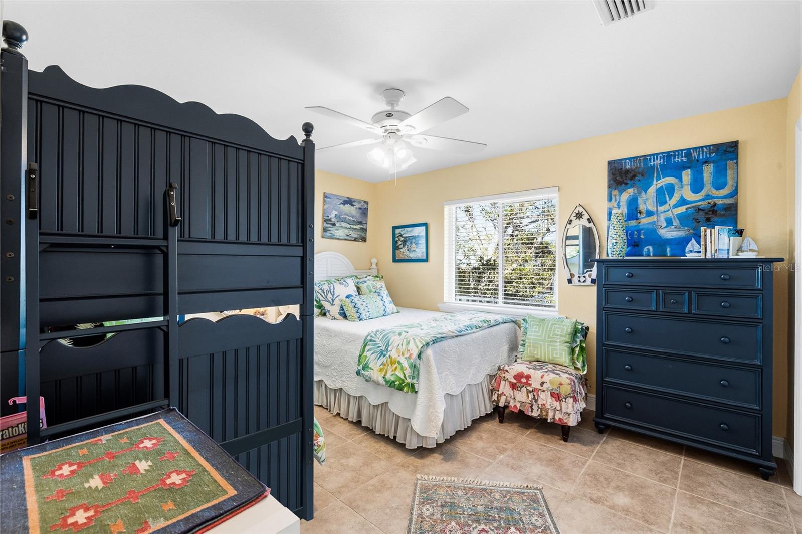 FT W OF NE COR - Residential