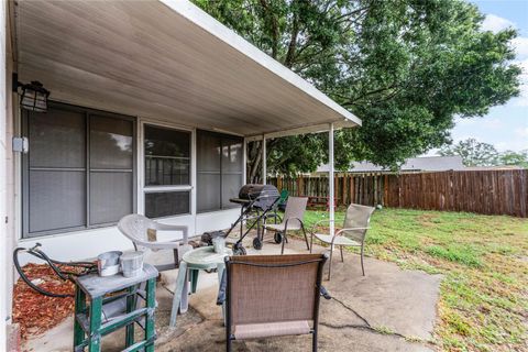 A home in EUSTIS