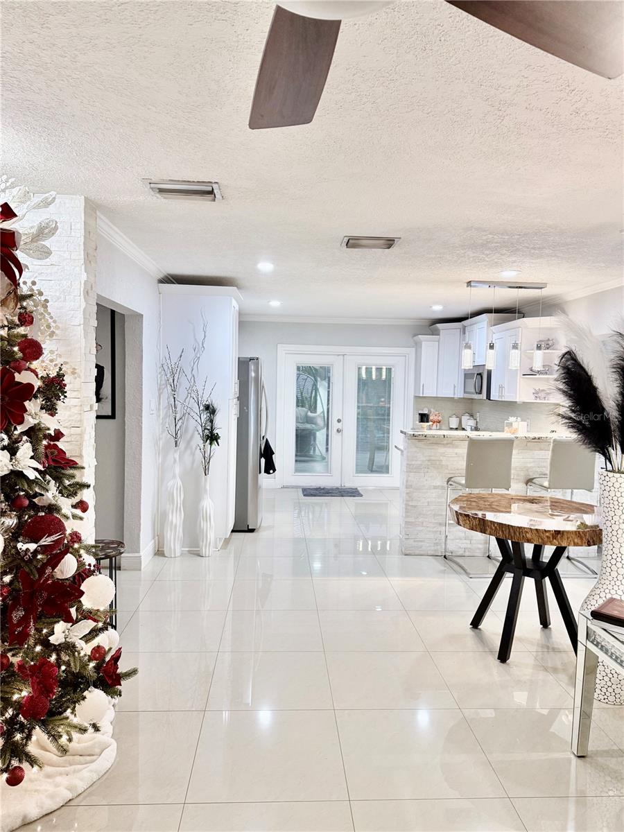 2719 W BRADDOCK STREET