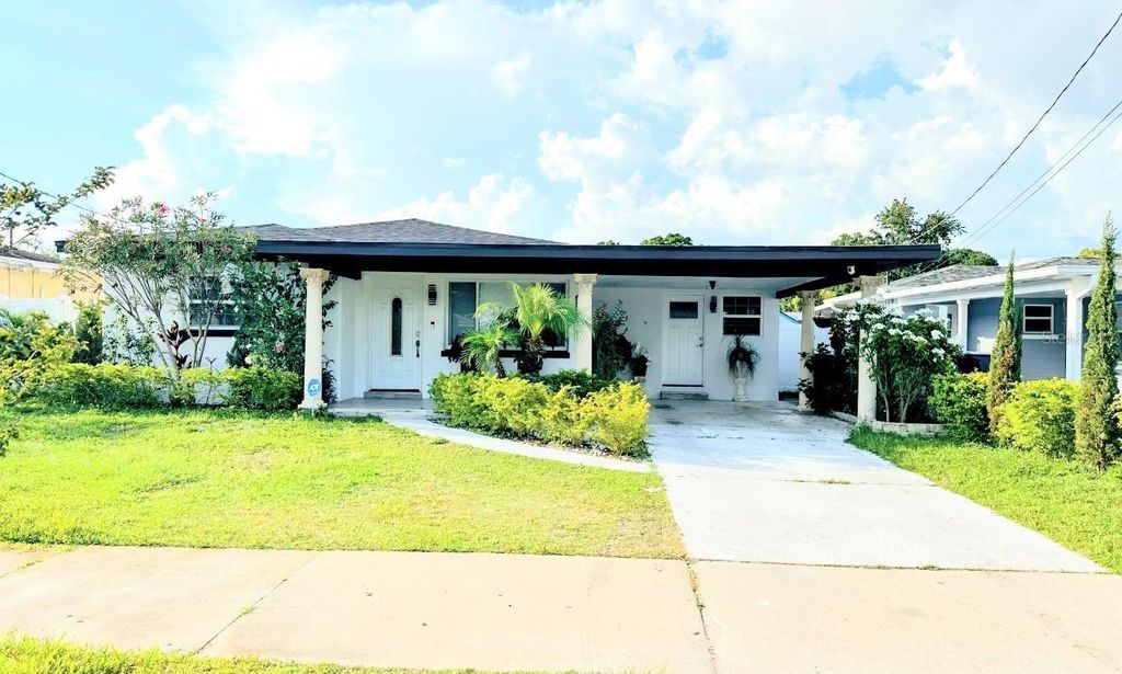 Photo of 2719 W Braddock Street, Tampa, FL 33607 (MLS # TB8448602)