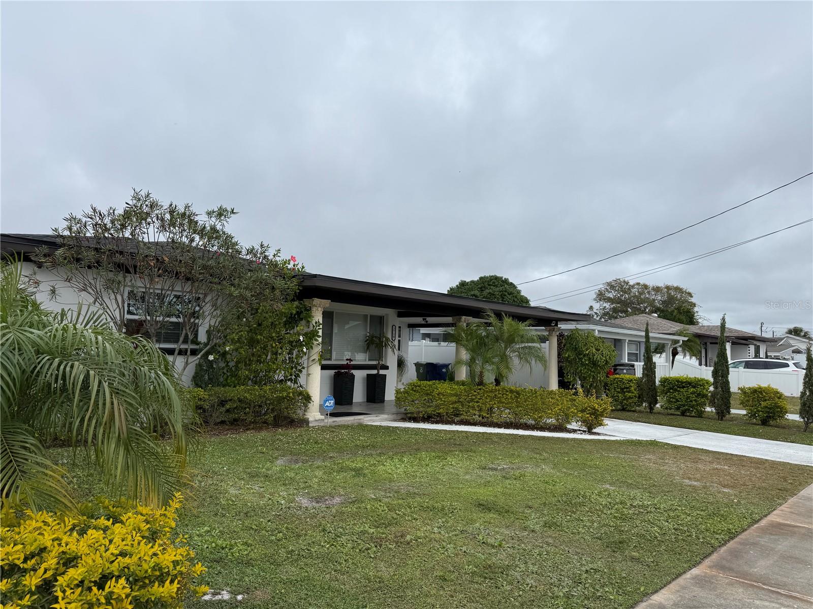 2719 W BRADDOCK STREET