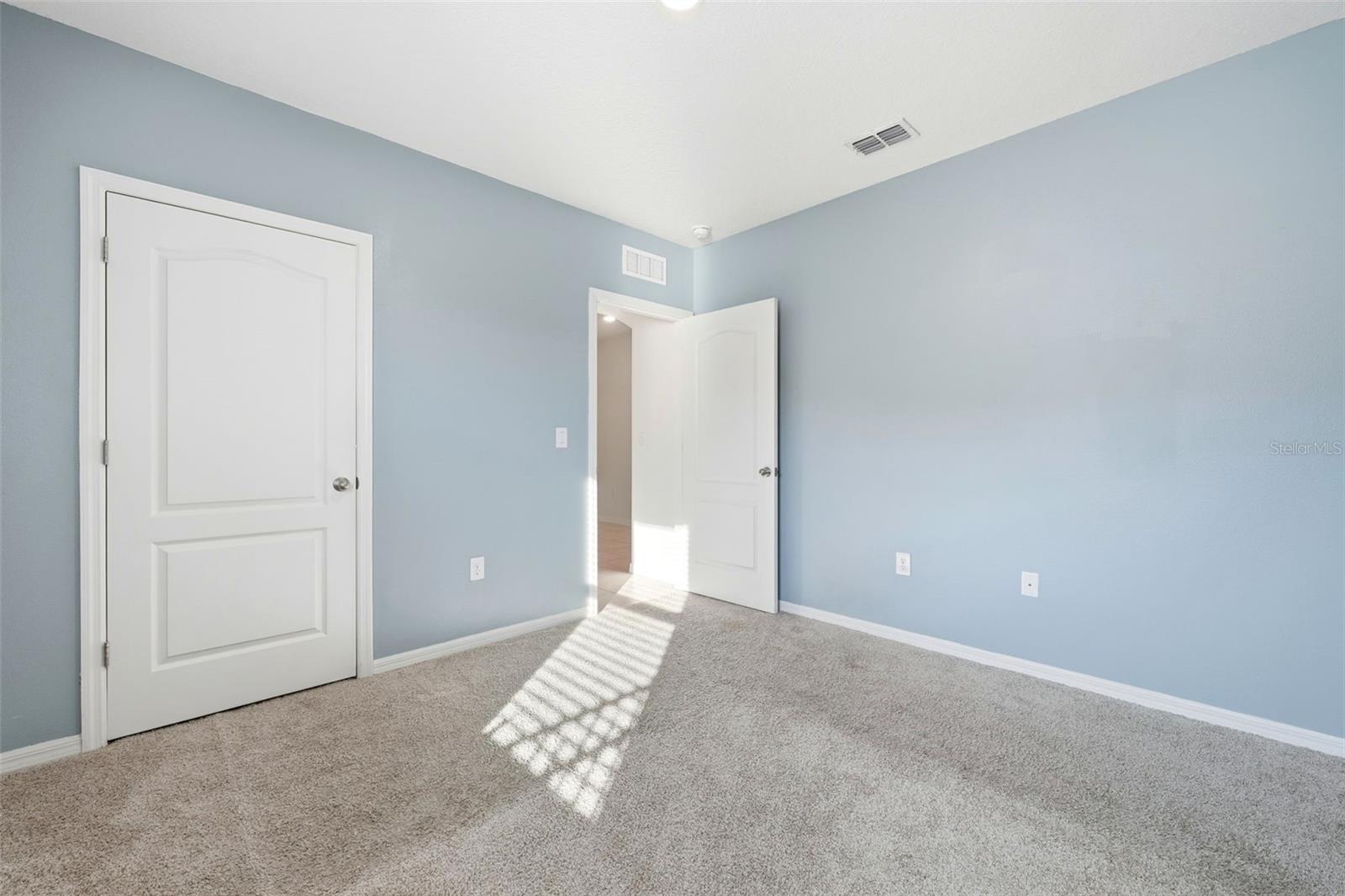 VERANDAH PARK - Residential Lease