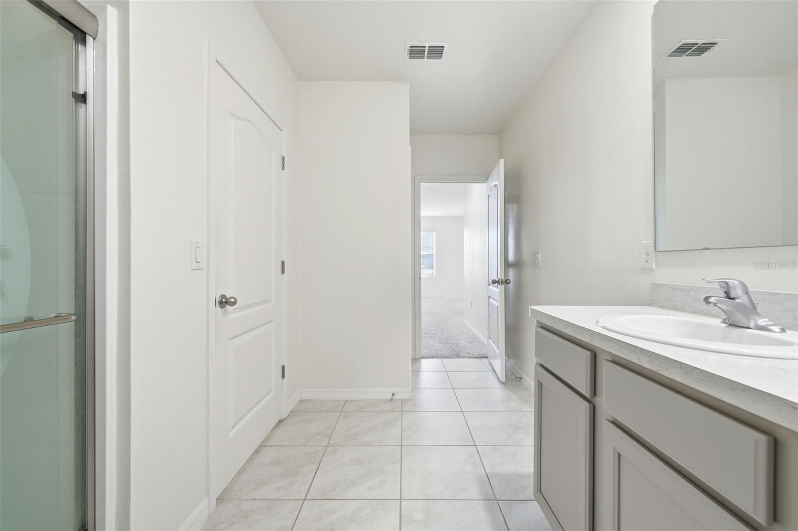 VERANDAH PARK - Residential Lease