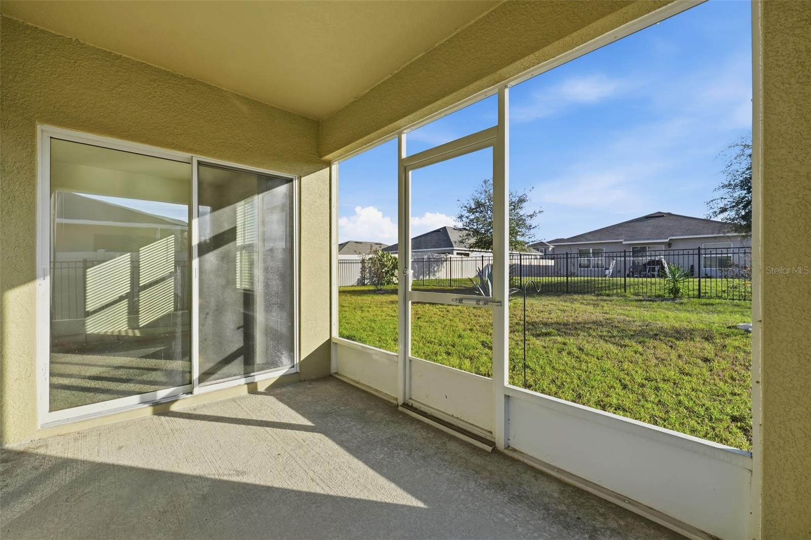 VERANDAH PARK - Residential Lease