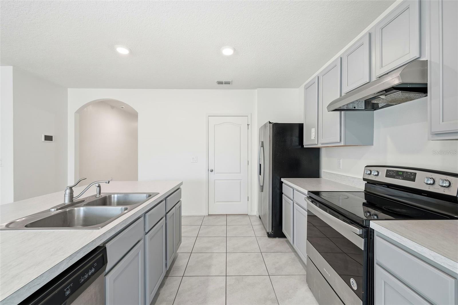 VERANDAH PARK - Residential Lease