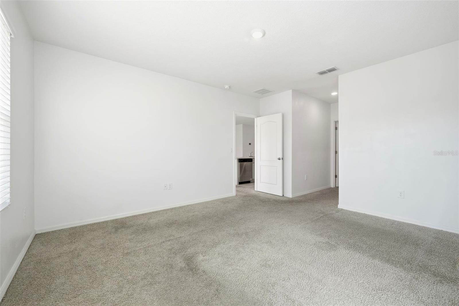 VERANDAH PARK - Residential Lease