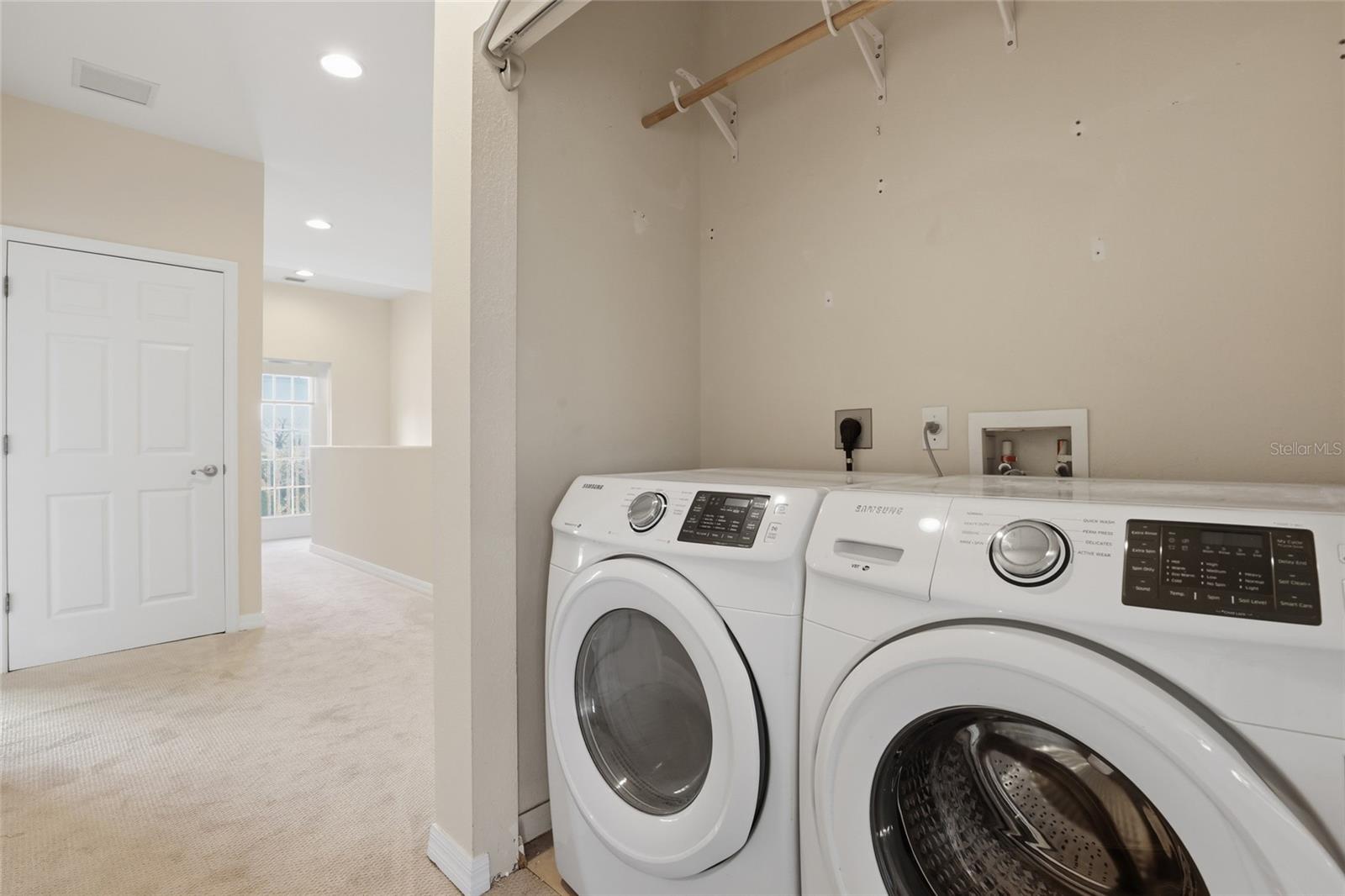 TOWNHOMES/CAPE HAZE - Residential