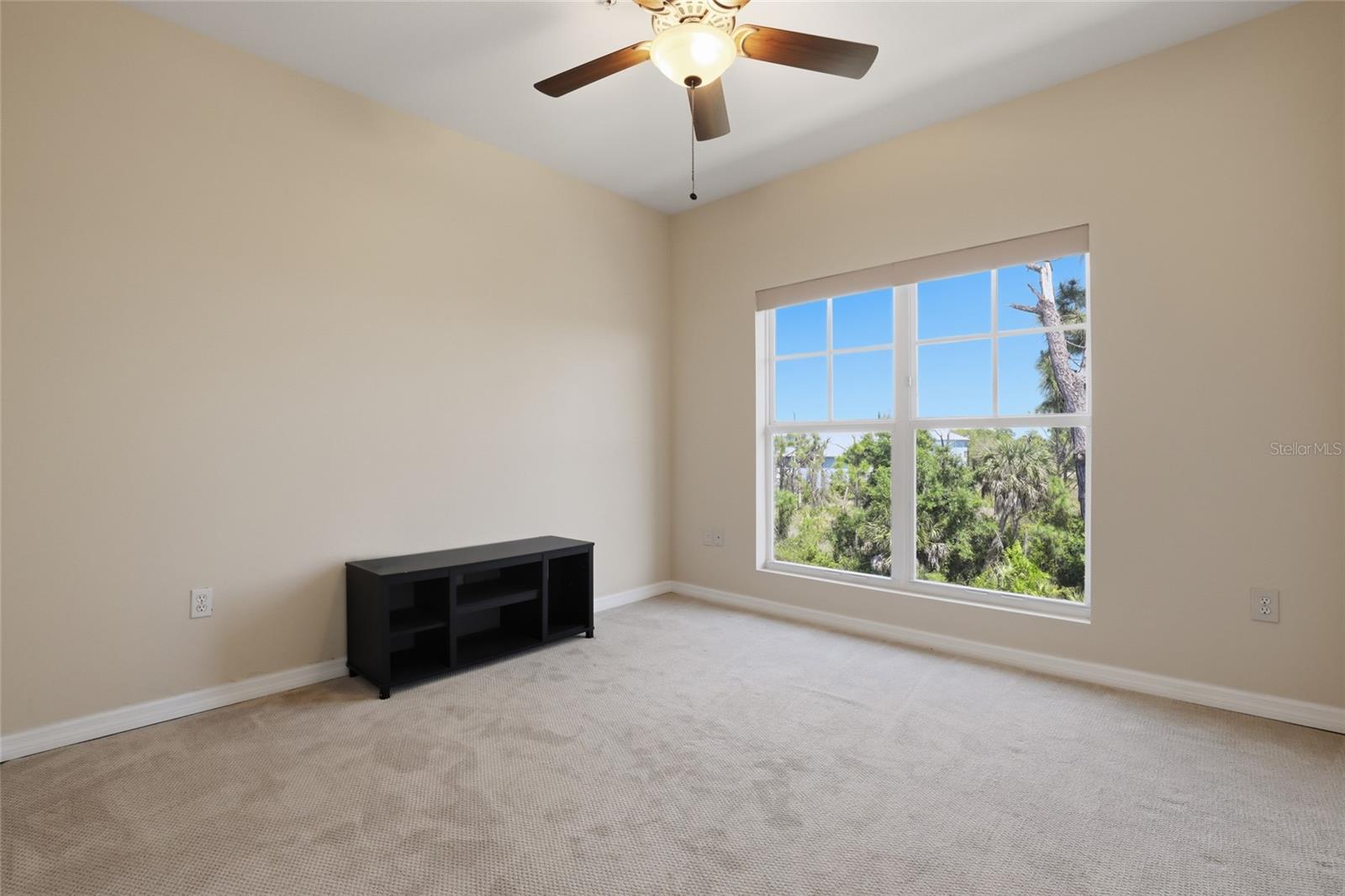 TOWNHOMES/CAPE HAZE - Residential