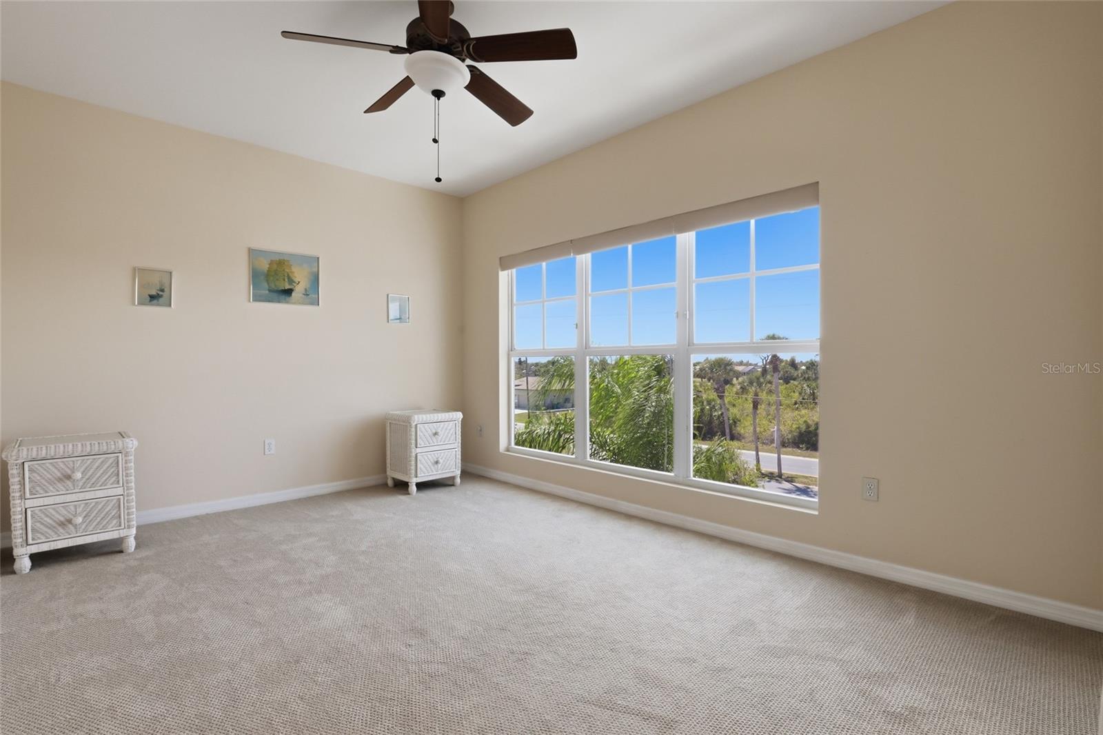 TOWNHOMES/CAPE HAZE - Residential