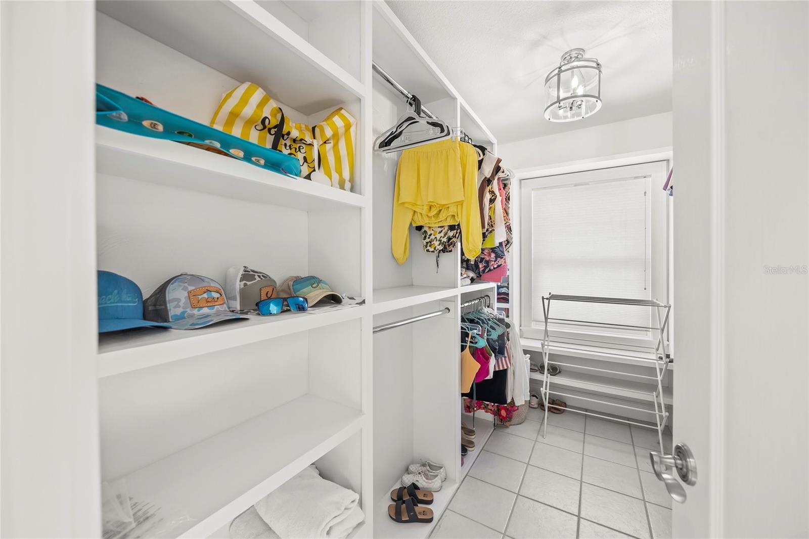 HOLMES BEACH 12TH UNIT - Residential