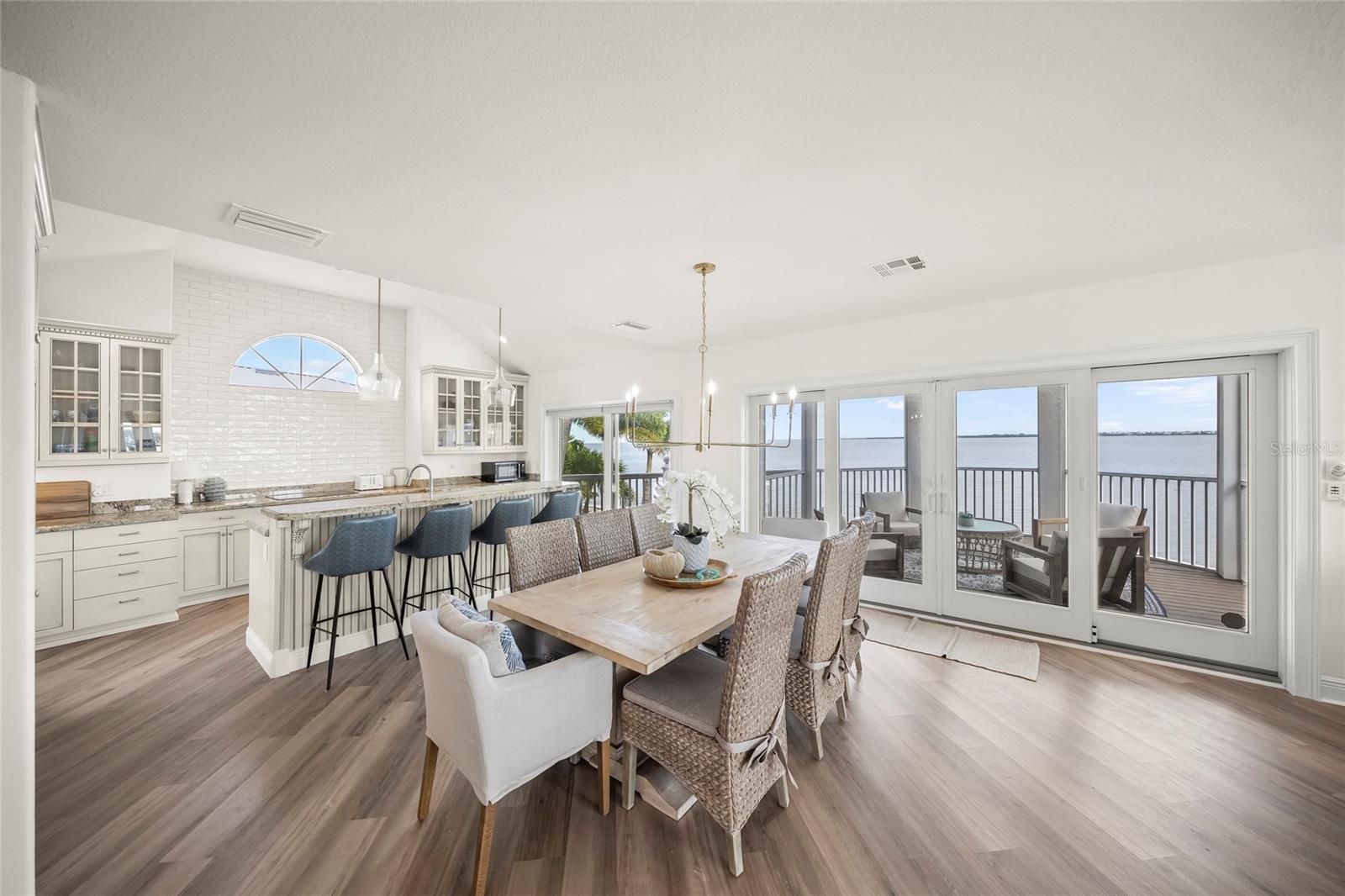 HOLMES BEACH 12TH UNIT - Residential