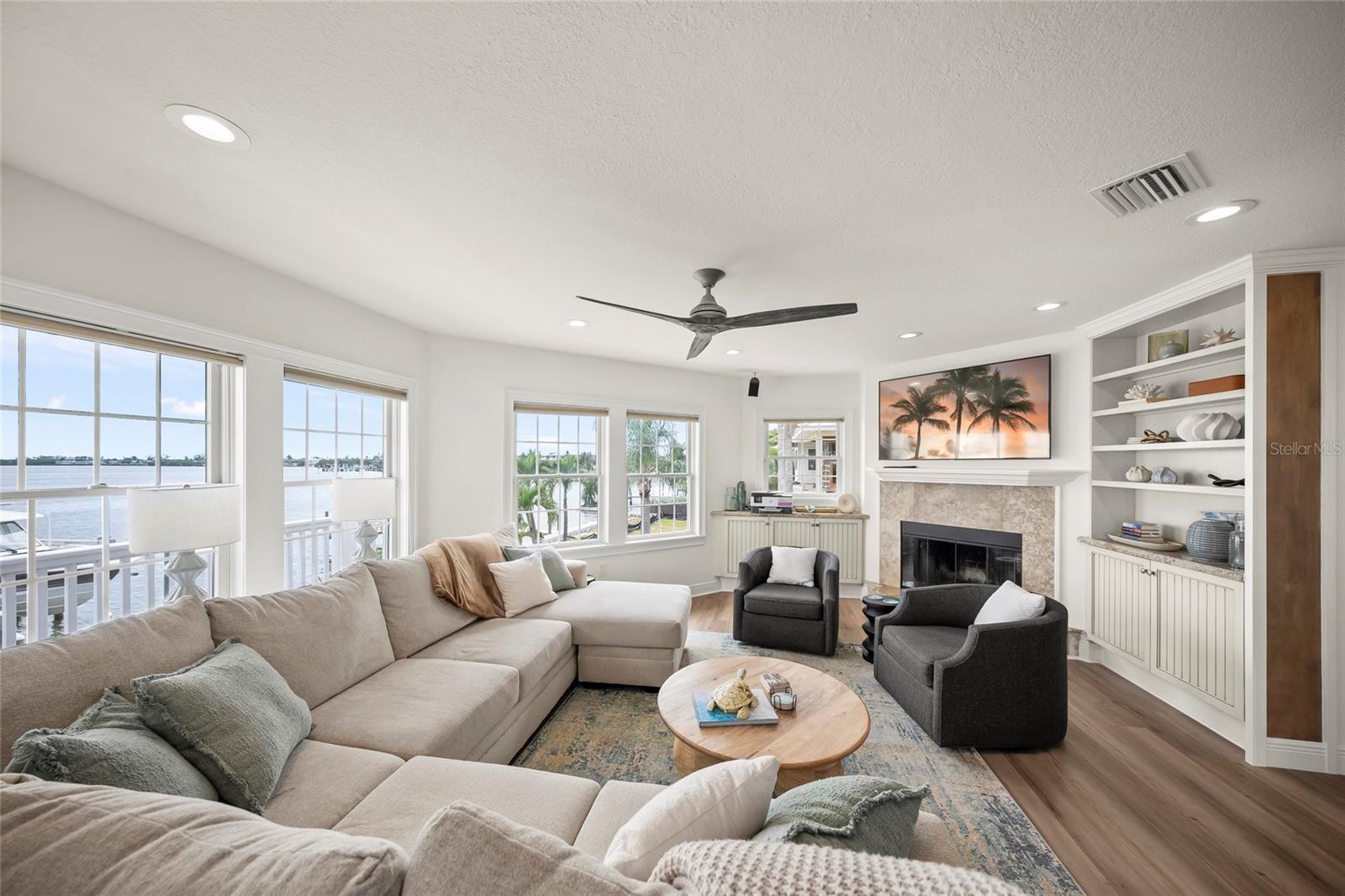 HOLMES BEACH 12TH UNIT - Residential