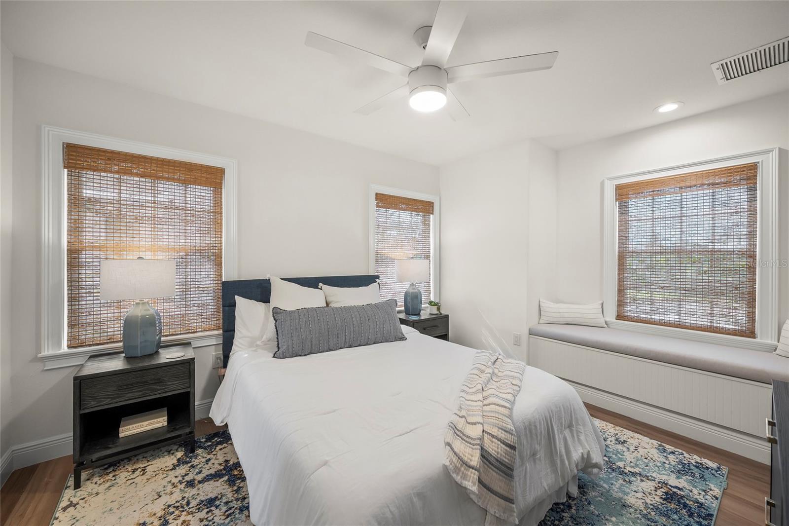 HOLMES BEACH 12TH UNIT - Residential