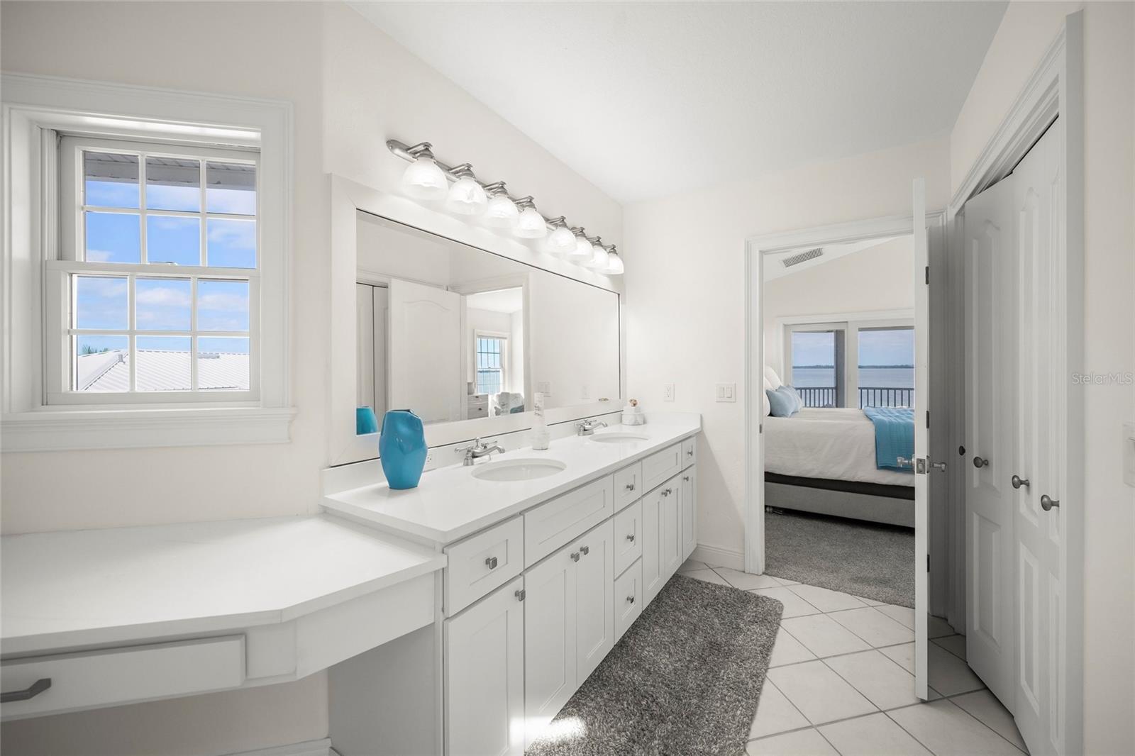 HOLMES BEACH 12TH UNIT - Residential