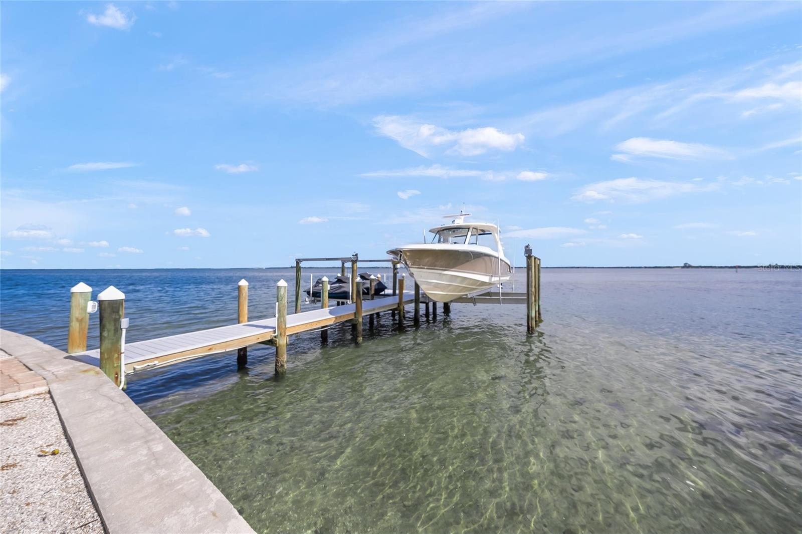 HOLMES BEACH 12TH UNIT - Residential