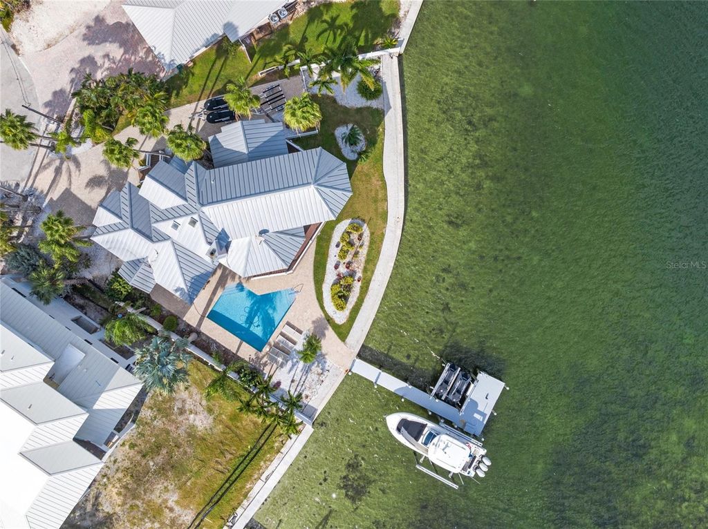 Photo of 527 56th Street, Holmes Beach, FL 34217 (MLS # A4671512)