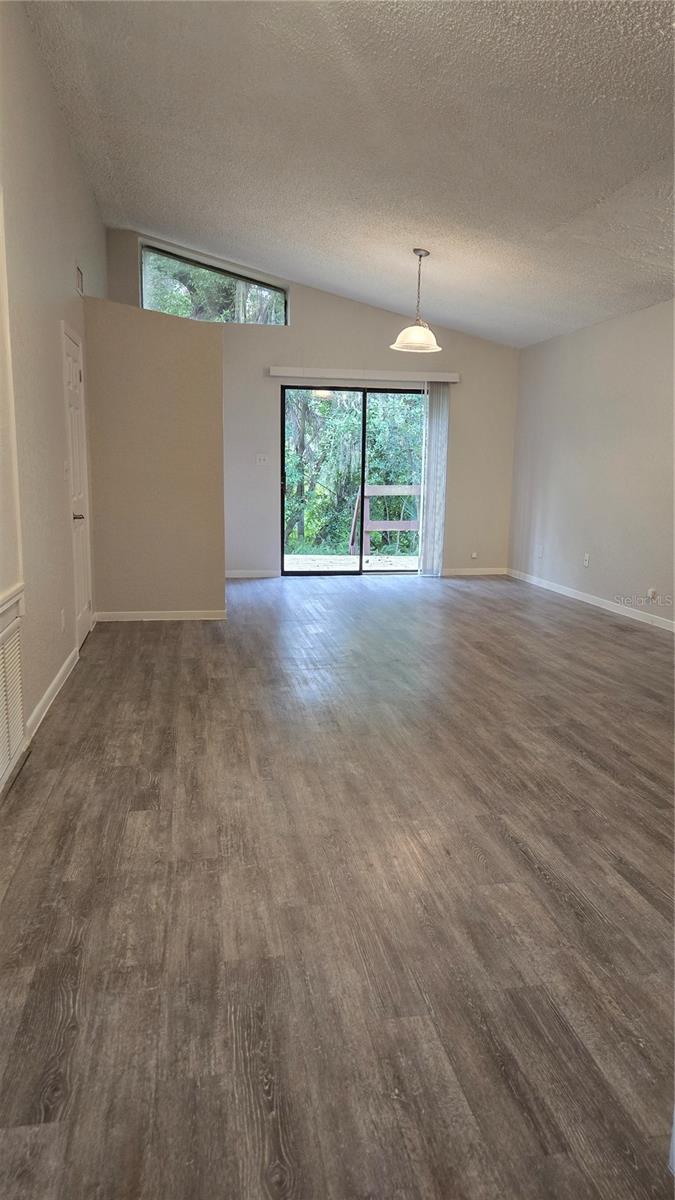 W E HAMNER'S FOREST ACRES - Residential Lease