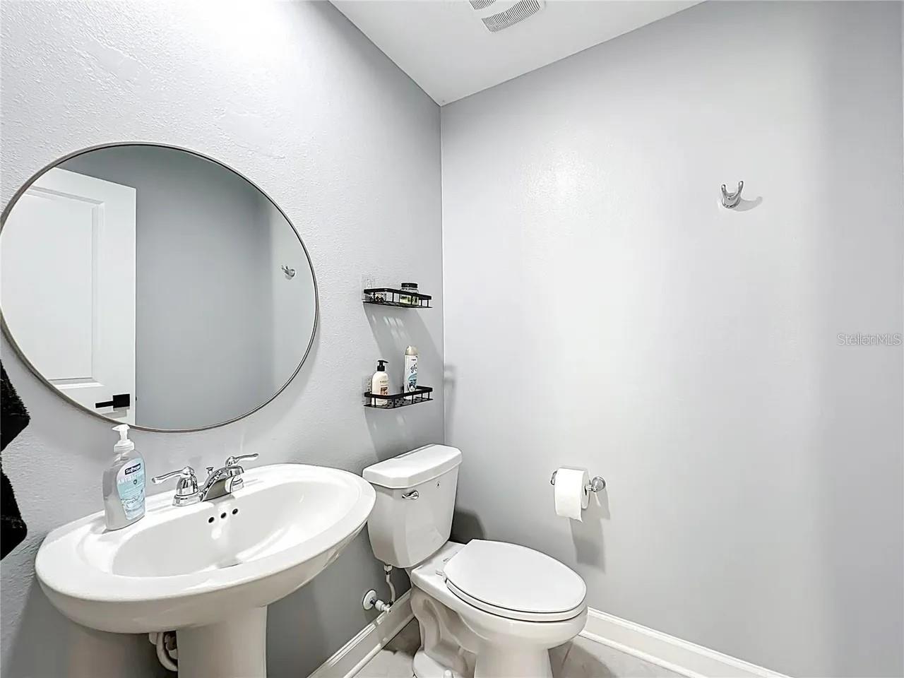 ESTATES/LK HAMMOCK - Residential Lease