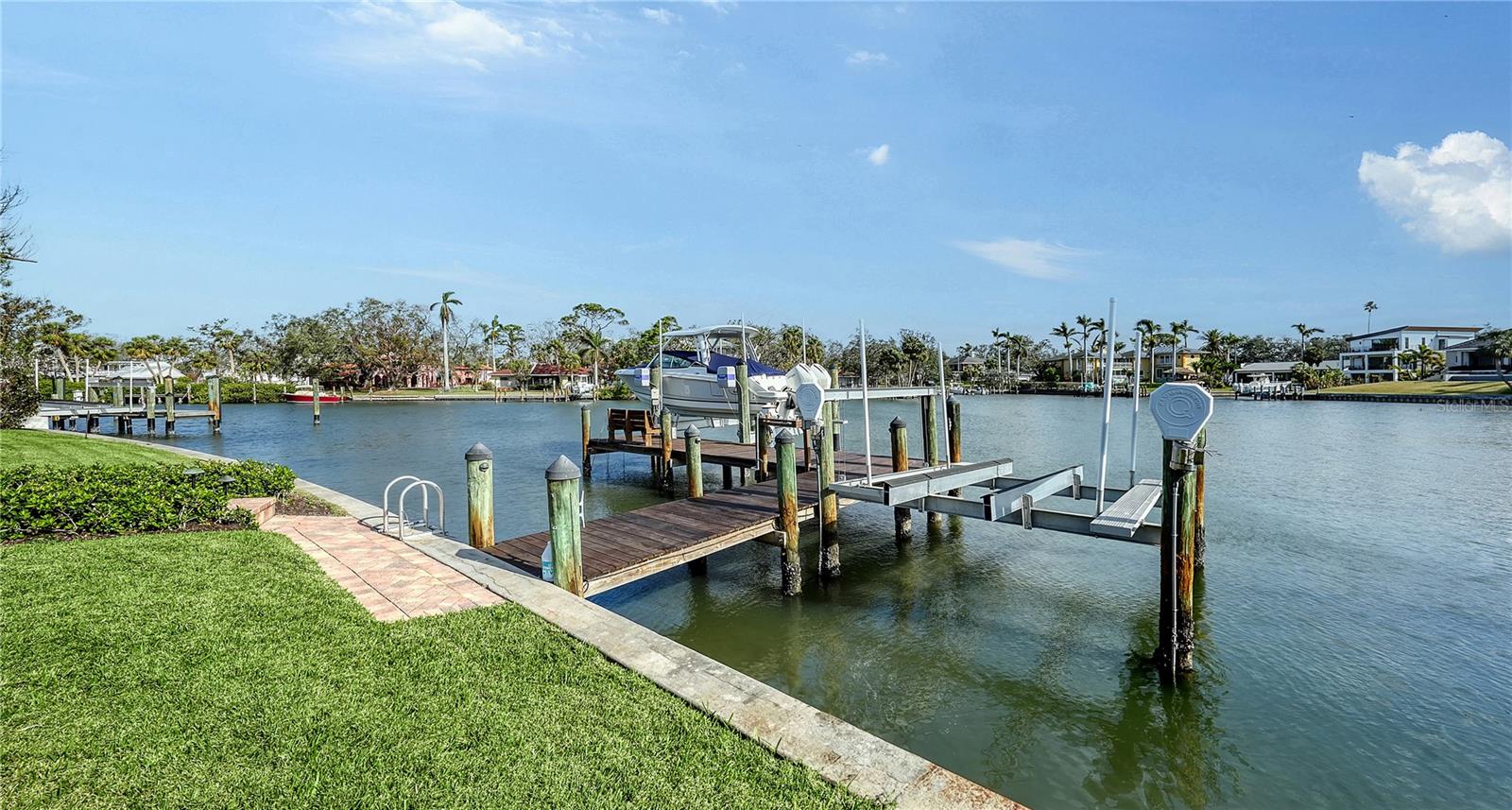 HARBOR ACRES - Residential